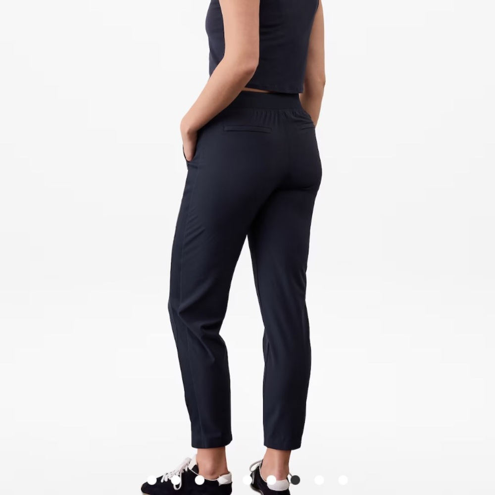 Athleta Navy Brooklyn Pants in size 00